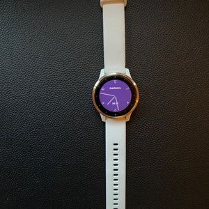 Garmin Vivoactive 4S - Rose Gold & White